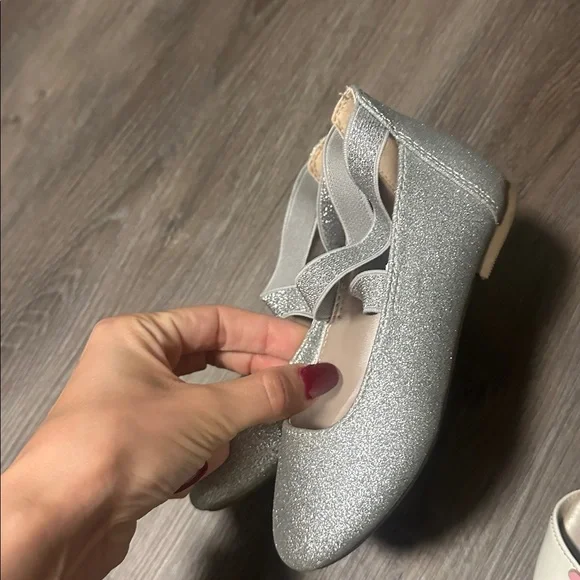 Set of Girls' Dress Shoes - Silver, White, Black size 9 - Picture 2 of 4